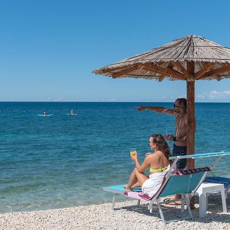 Villa Andrija Family Dream With Heated Pool At The Sea With Beautiful Garden, Outside Cinema And Kids Playground Фажана Екстер'єр фото